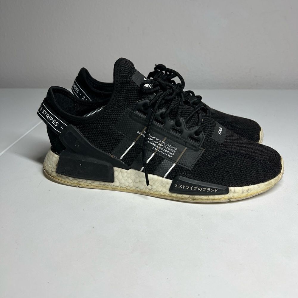 Adidas Mens NMD R1 V2 GW7690 Black Running Sneakers Size 10,5 See Description